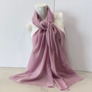Johnstons of Elgin Soft Lilac Scarf